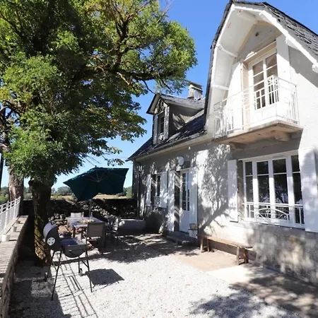 Holiday home Maison De Charme Au Coeur Des Volcans, Proche De Salers, Avec Jardin Et Activites De Plein Air - Fr-1-742-288 Saint-Bonnet-de-Salers